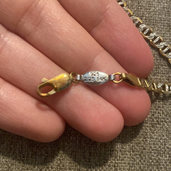 Charm bracelet two toned stamped 925 2/25 14k with heart charm 8” long - Picture 2 of 5